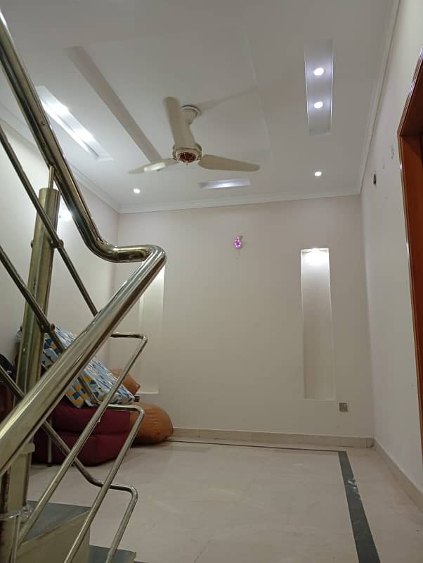 5 MARLA BEAUTIFUL HOUSE AVAILABLE FOR RENT IN DHA 11 RAHBER 16