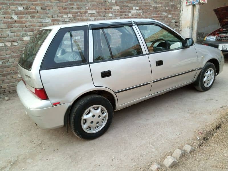 Suzuki Cultus 2001 3