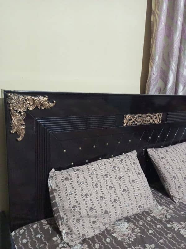 Double Bed With 2 Side Tables + Mattress 4