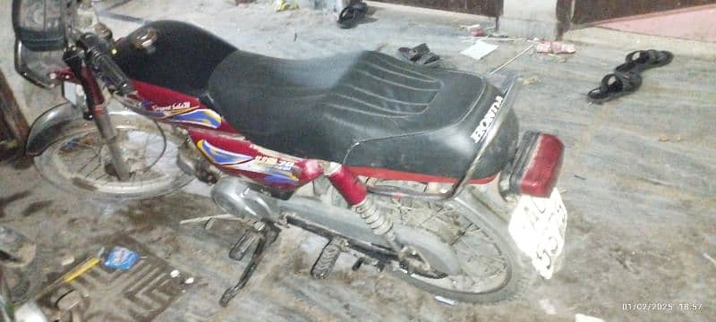 United cd 70 bike Motorcycle 3