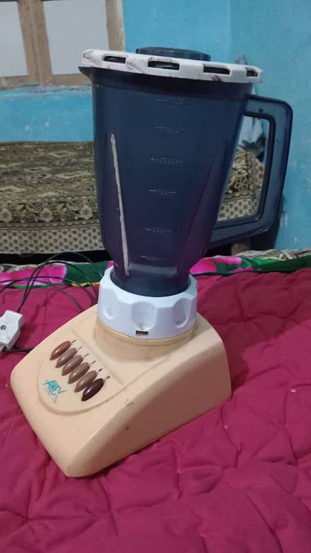 juicer & istary contact 03003949156 call & what's app 6