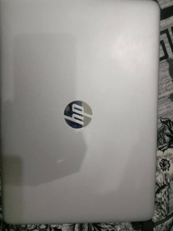 hp elitebook core i5 Generation 7 (with charger) 0