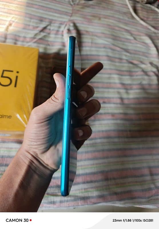 realme 5i 4/64GB 3