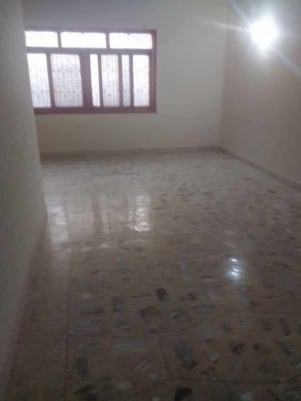 ground 240 portion 3 bed dd available in gulshan-e-iqbal block 2 10