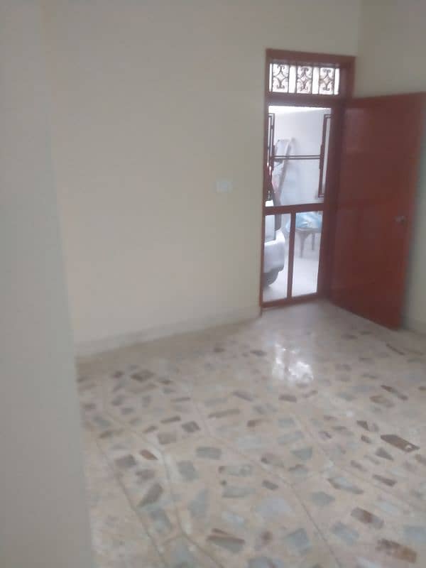 ground 240 portion 3 bed dd available in gulshan-e-iqbal block 2 11