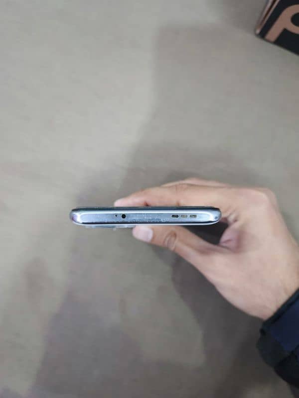 Redmi note 10 4/128 very condition without charger 3