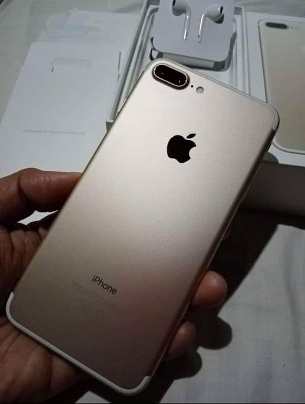 iPhone 8 plus 128 GB storagemy call WhatsApp 0323=18=23=227 2