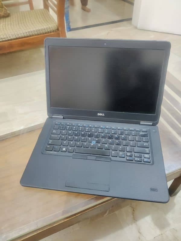 Dell Laptop 3