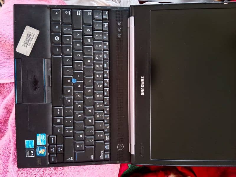 Samsung laptop core i5 2nd generation 1