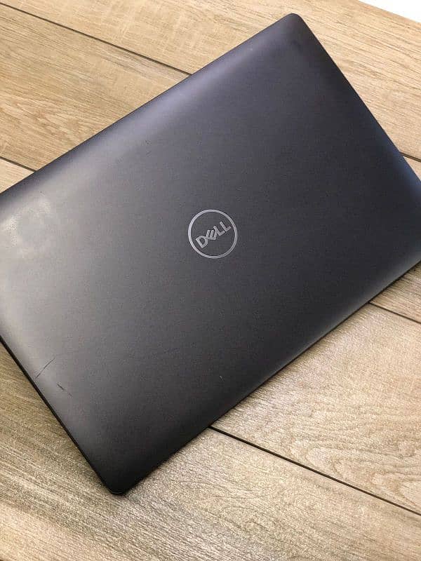 Dell latitude 5500 touch screen laptop i7 8th generation 1