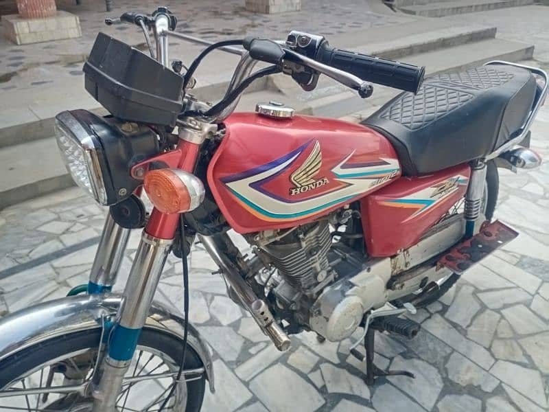 Honda CG 125 8