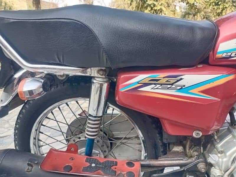 Honda CG 125 9