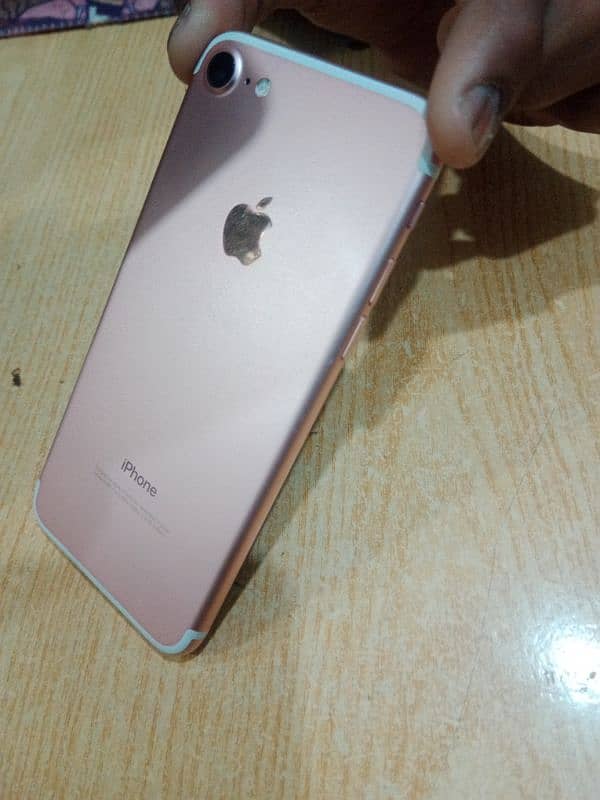 apple iphone 7 128GB non PTA 8