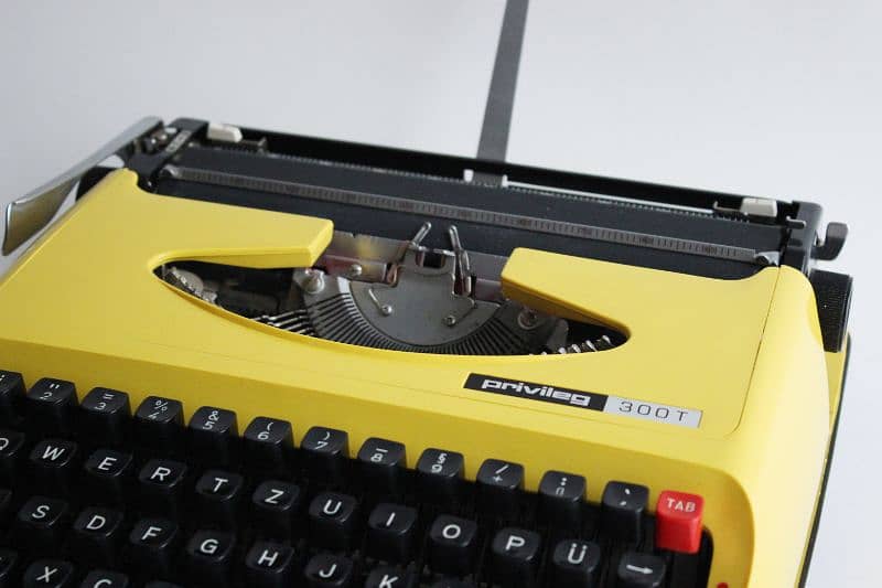 Portable smart Executive Typewriter with cover case 14