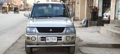 Mitsubishi Pajero Mini VR 2000 model