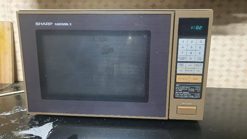 microwave oven 0