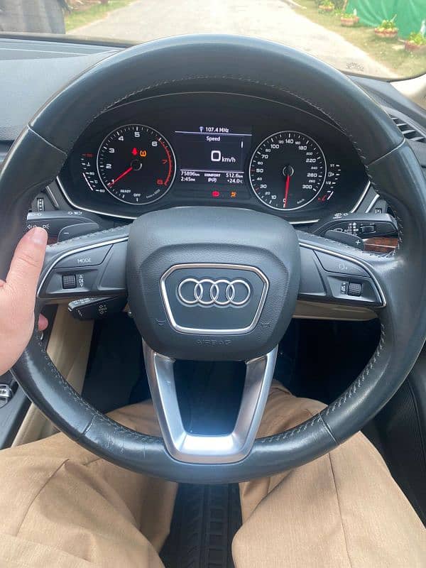 AUDI A4 8