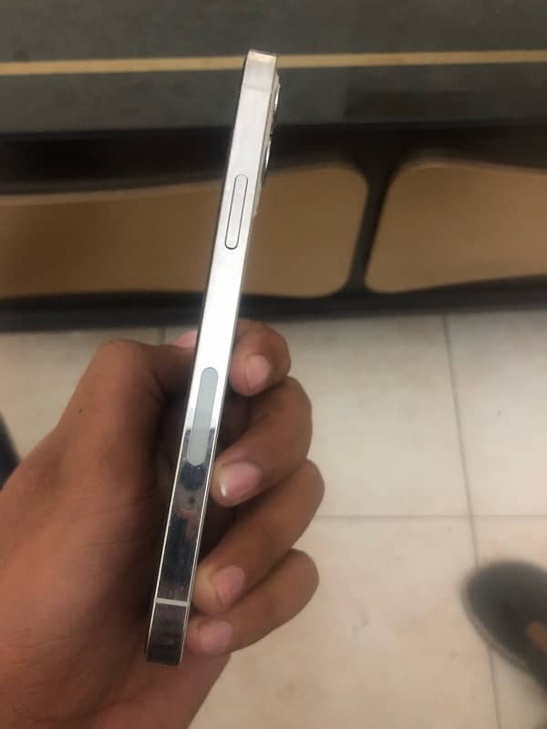 Iphone 12pro JV for sale with JV chip 1