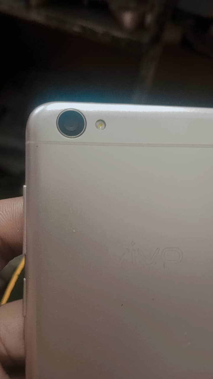 Vivo y55a 4/64 7