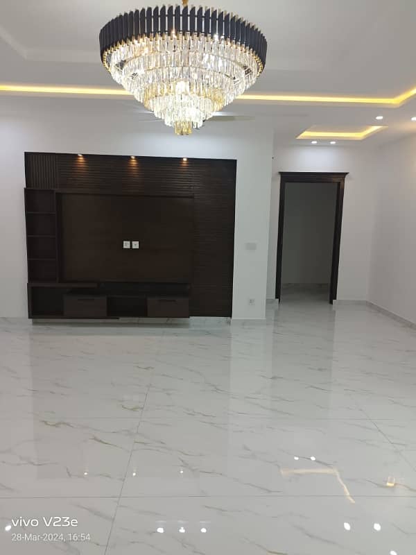 1 KANAL BRAND NEW HOUSE FOR SALE 23