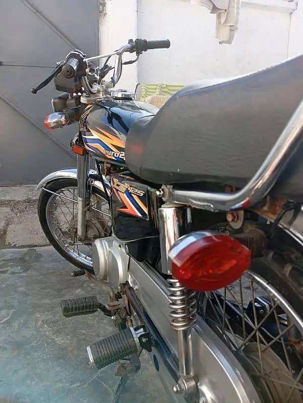 Honda 125 Genuine Singlehanded Used 5