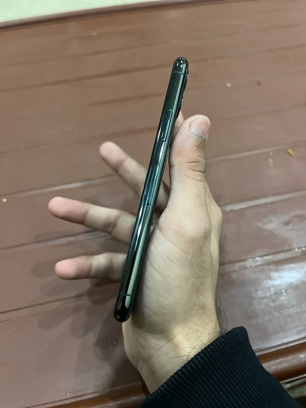 iphone 11 pro 256GB 2