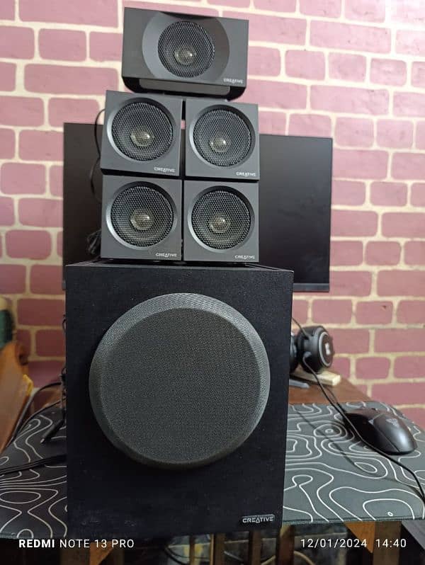 Creative T6200 5.1 SPEAKERS 0