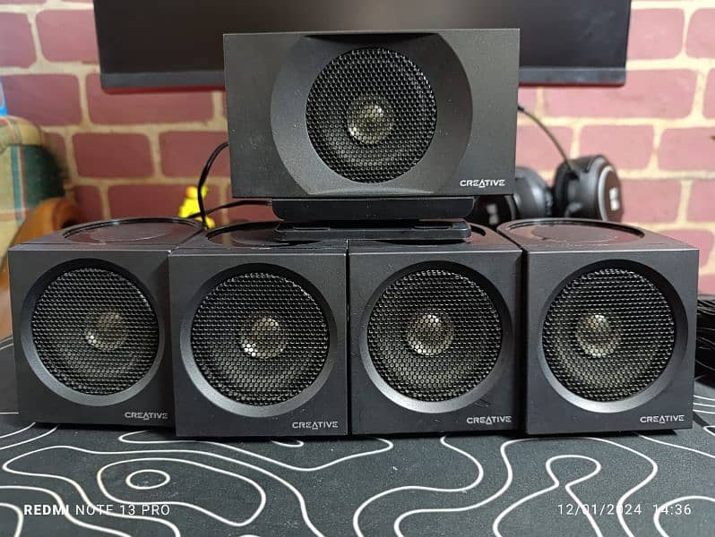 Creative T6200 5.1 SPEAKERS 5