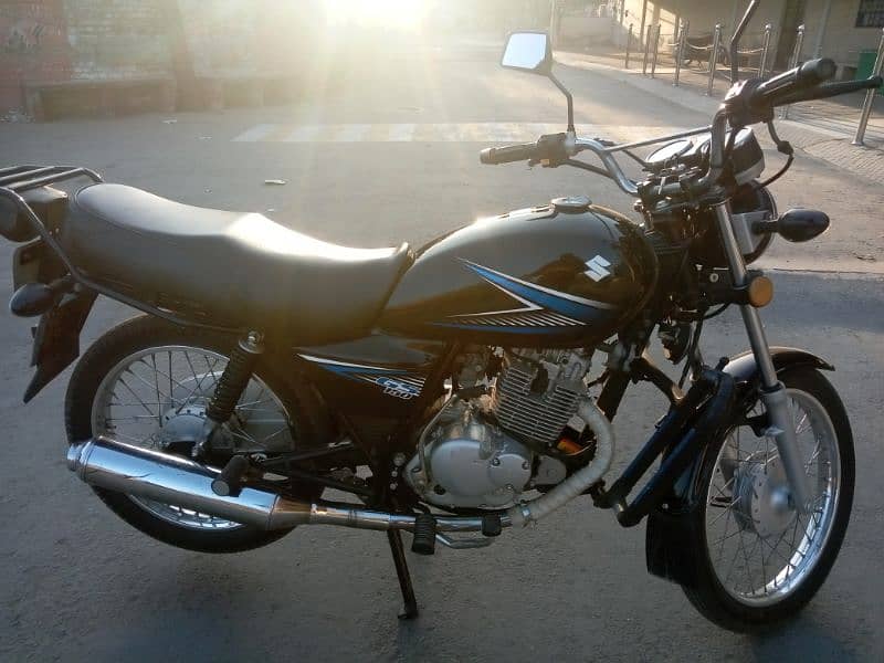 Suzuki GS 150 22 Model 1