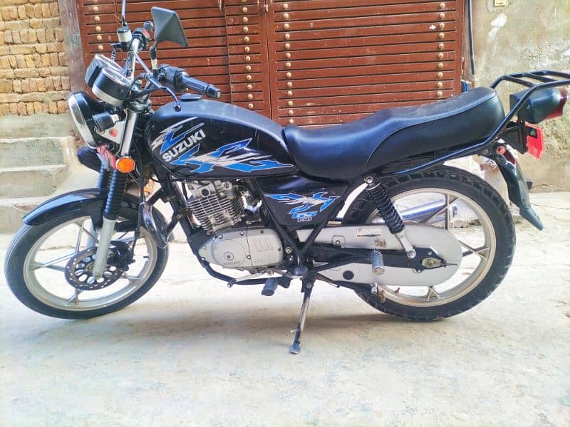 Suzuki GS 150 special edition 0