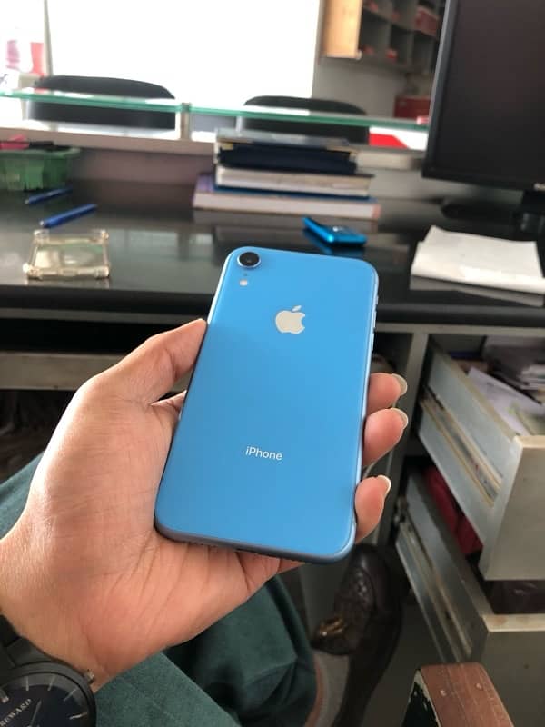 iphone XR 10/9.5 2