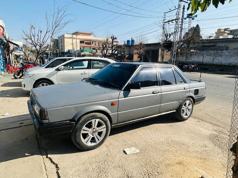 Nissan Sunny 1989 4