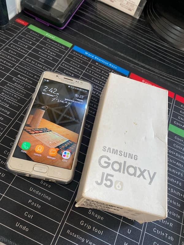 Samsung J5(6) complete box 0