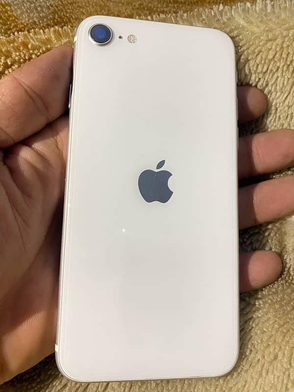 Iphone SE 2020 64 GB Non PTA 9