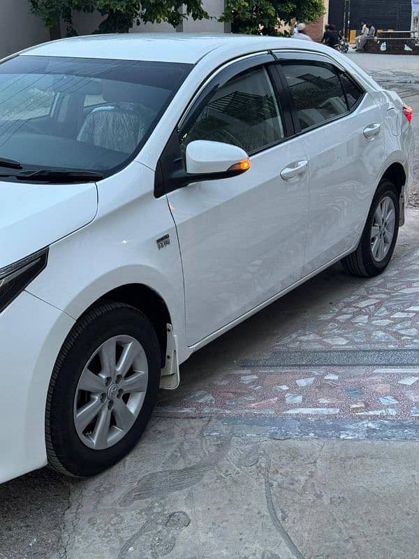 Toyota Corolla Altis 2015 0