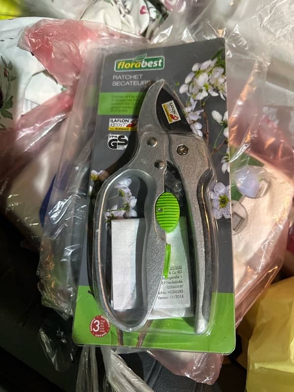 guarding imported cutters worlds ni one brand 0