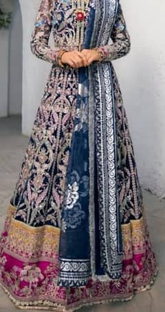 Maryum Hussein embroidered Frauq