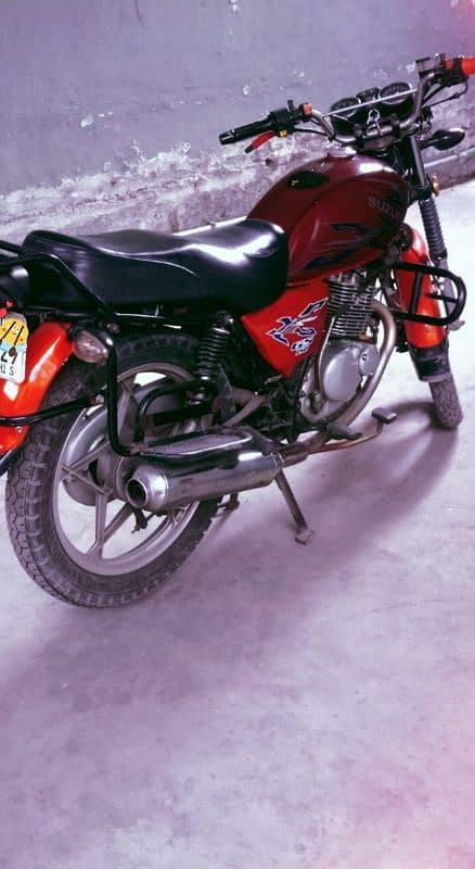 I am selling Suzuki 150SE. contact only on this number 0301 6662466 3