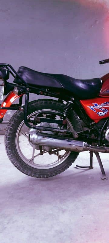 I am selling Suzuki 150SE. contact only on this number 0301 6662466 9