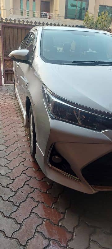 Toyota Corolla Altis 2017 1