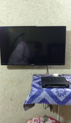 Samsung original LCD almost new. Mint condition