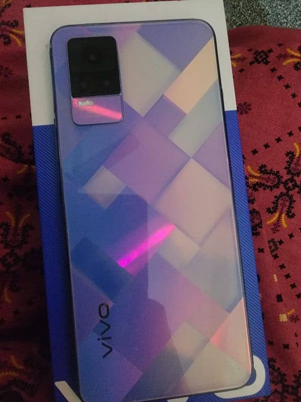 vivo y73 with box and charger 0