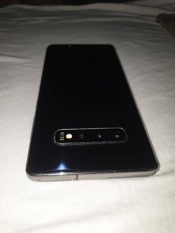 Samsung s10plus 4