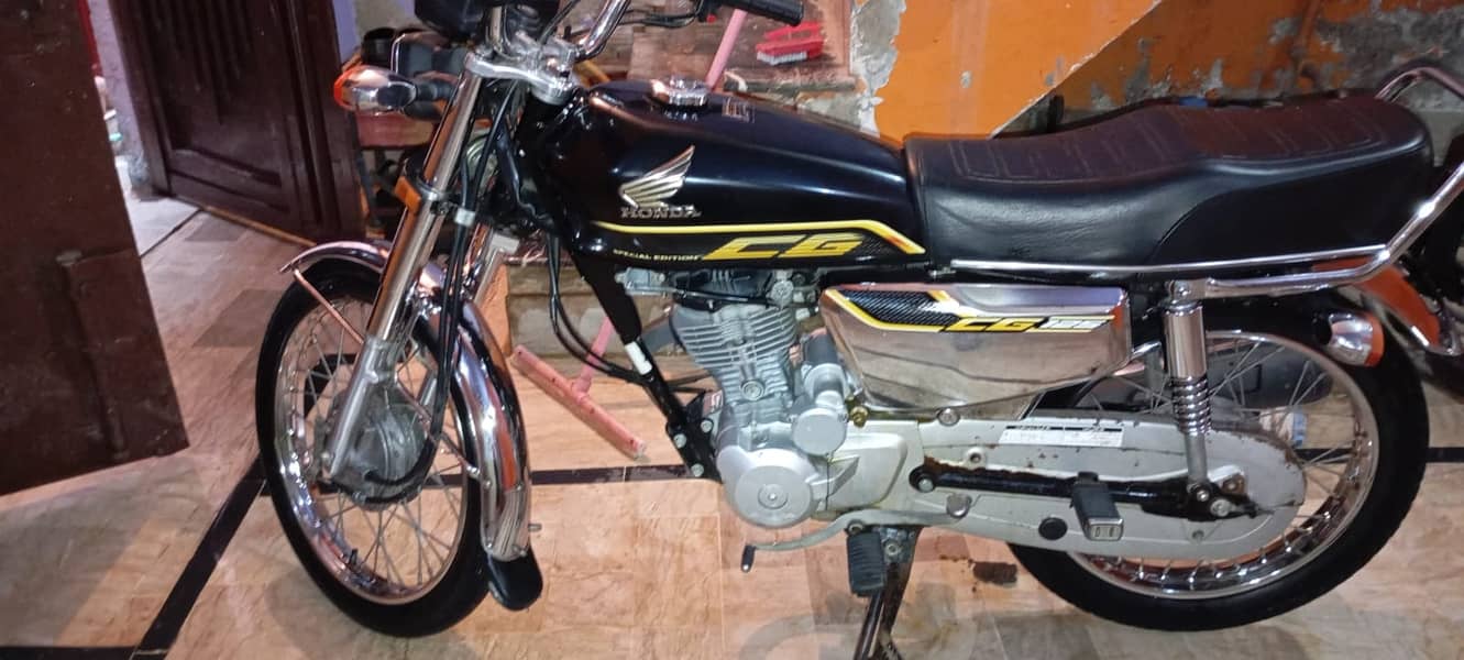 Honda CG 125 2022 3