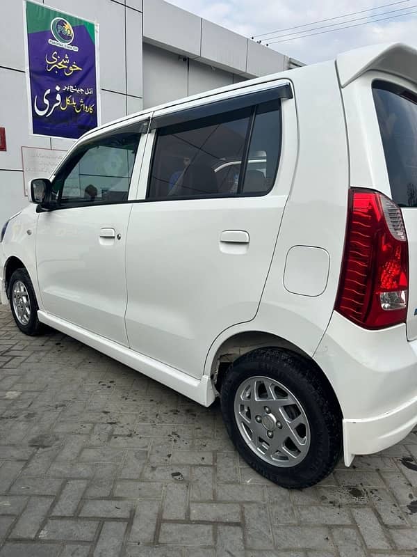 Suzuki Wagon R 2022 AGS 3