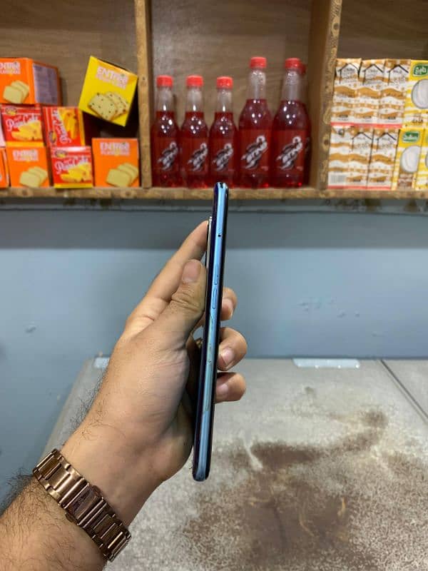 REALME 9I 6 + 128 BOX + ORIGINAL CHARGER 2