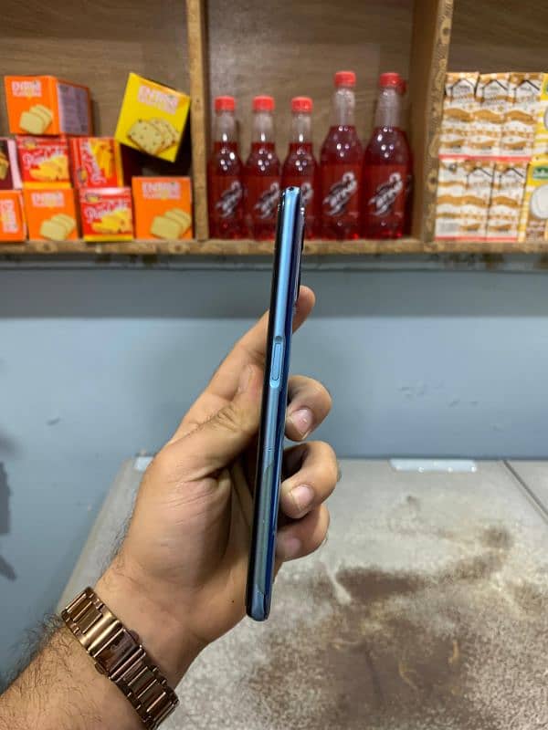 REALME 9I 6 + 128 BOX + ORIGINAL CHARGER 3