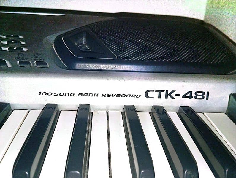 Casio CTK-481 (Electronic Keyboard) 1