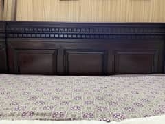 Queen Wooden Bed Set