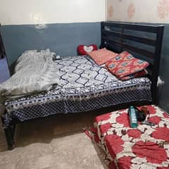 iron bed king size